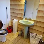 Apartment Maison Accueillante A Avec Jardin Les Martres-de-Veyre