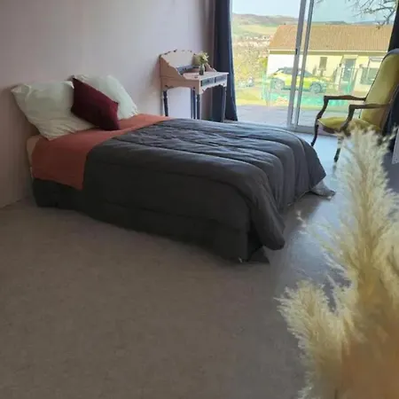 Maison Accueillante A Avec Jardin *