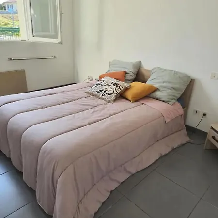 아파트 Maison Accueillante A Avec Jardin Les Martres-de-Veyre