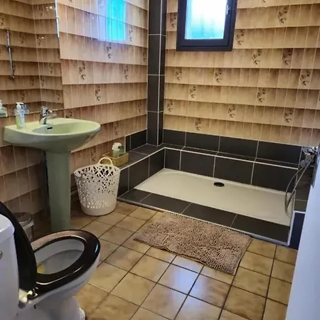 Maison Accueillante A Avec Jardin Les Martres-de-Veyre