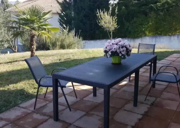 Апартаменты Maison Accueillante A Avec Jardin *