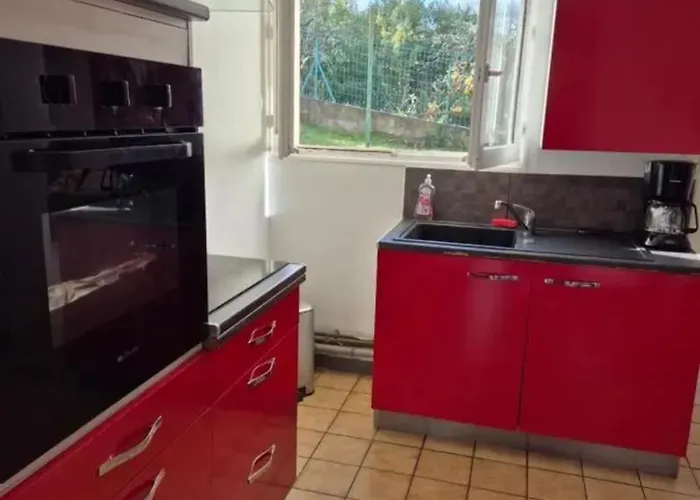 Апартаменты Maison Accueillante A Avec Jardin *