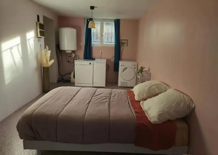 Maison Accueillante A Avec Jardin * Les Martres-de-Veyre