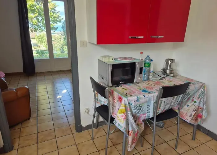 Maison Accueillante A Avec Jardin Апартаменты *