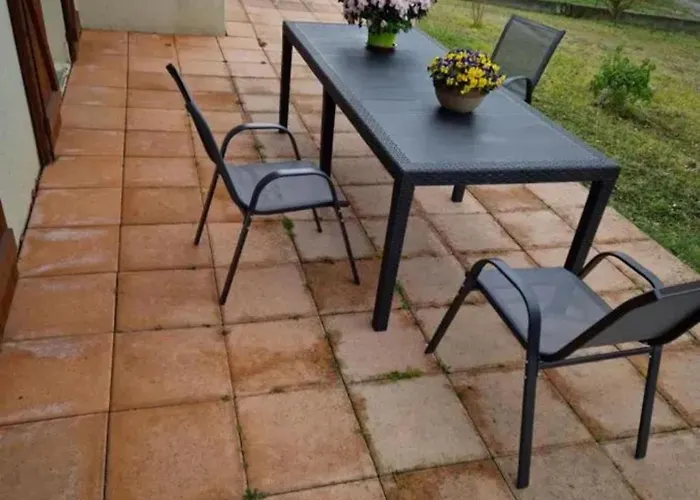 Апартаменты Maison Accueillante A Avec Jardin Les Martres-de-Veyre