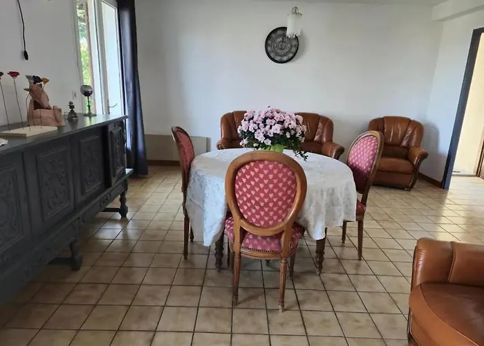 Maison Accueillante A Avec Jardin Апартаменты Les Martres-de-Veyre